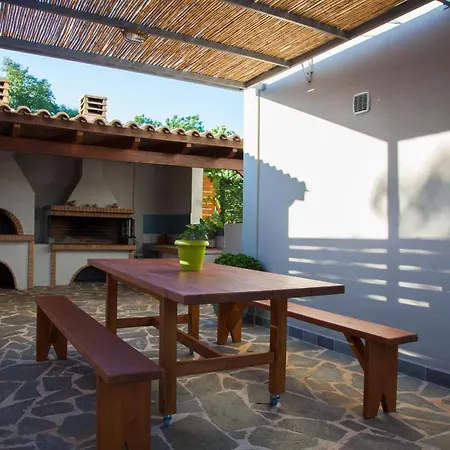 Villa Mary