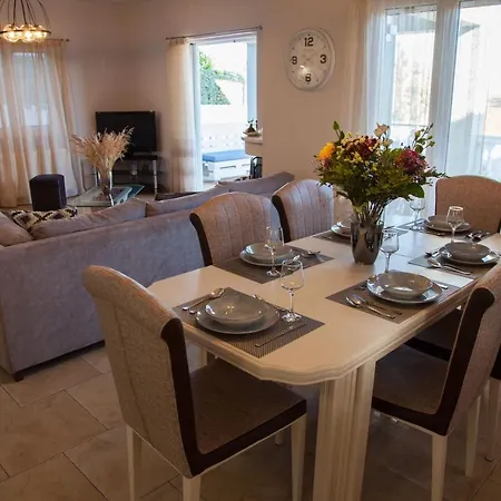 Villa Mary Dhorizata